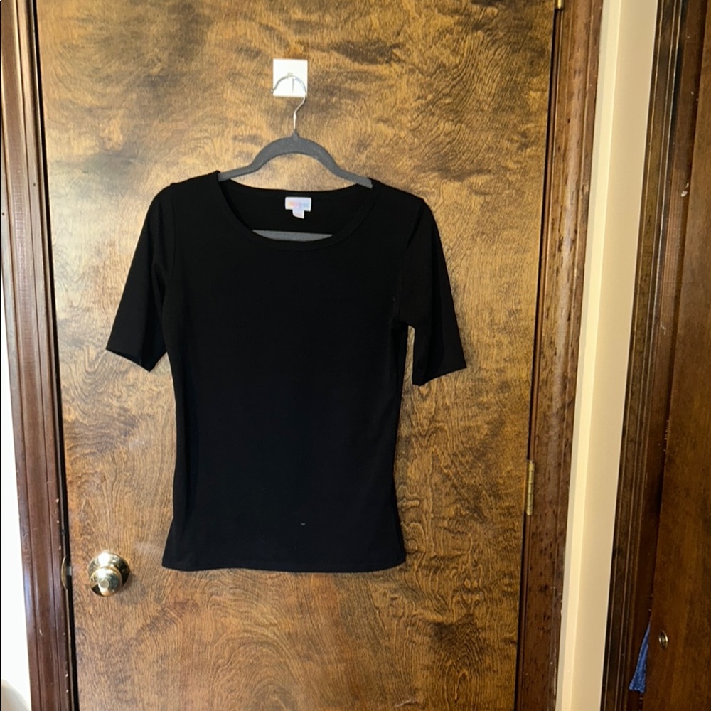 LuLaRoe Short Sleeve Shirt.